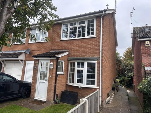 Myrtle Grove, Beeston